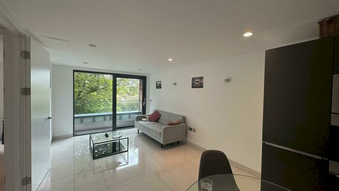 2 Bedroom Flat To Rent In Princess Park, Prince Of Wales Road, Kentish Town, NW5