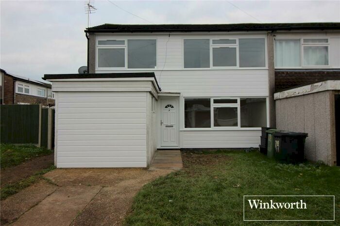 3 Bedroom End Of Terrace House To Rent In Cotlandswick, London Colney, St. Albans, Hertfordshire, AL2