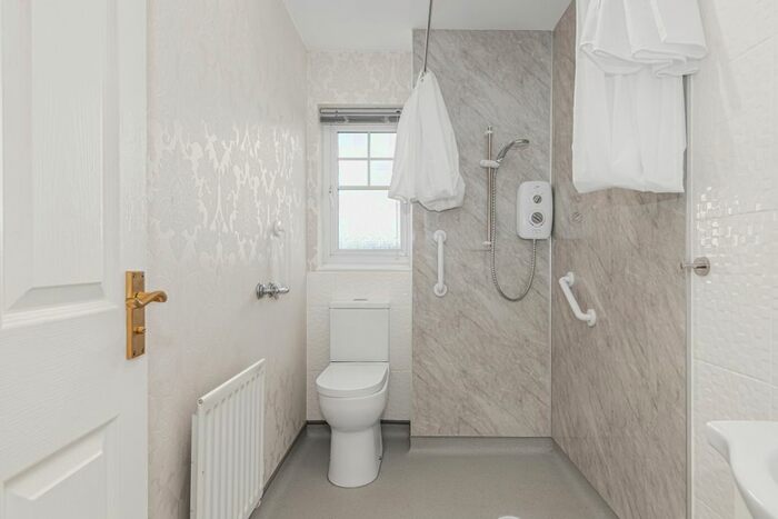 2 Bedroom Semi-Detached House For Sale In Union Place, Brightons, Falkirk, FK2