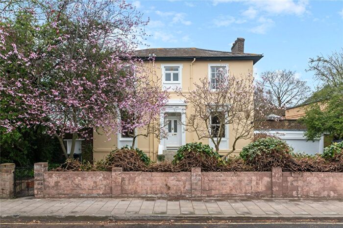 5 Bedroom Detached House For Sale In Park Hill, London, SW4