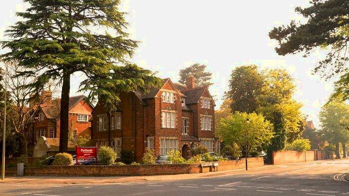 15 Bedroom Detached House To Rent In Parklands Banbury Road, OX2