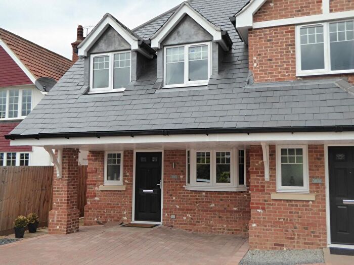 2 Bedroom Semi Detached House To Rent In Wokingham Road, Earley, Reading, RG6