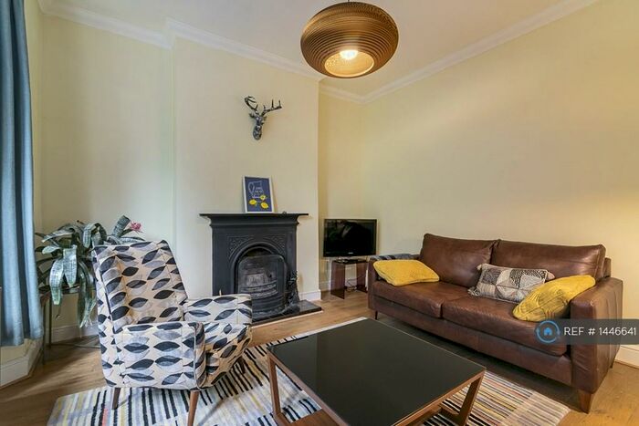 3 Bedroom End Of Terrace House To Rent In Durham Road, London, E12