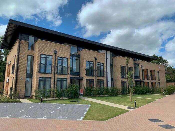 2 Bedroom Apartment To Rent In Itchel Court, Crondall, GU10