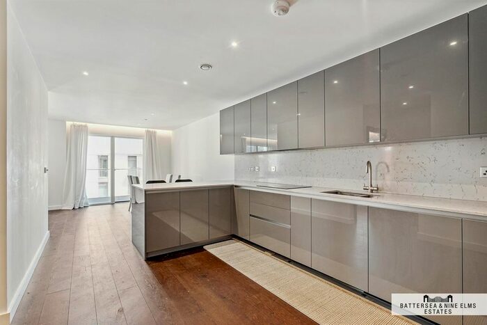 3 Bedroom Flat To Rent In Lanchester Way, London, SW11