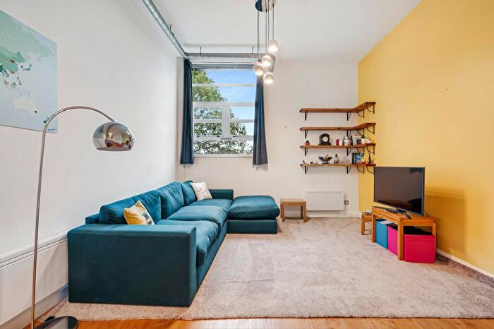 2 Bedroom Flat To Rent In Tobacco Factory Phase, Ludgate Hill, Northern Quarter, Manchester, M4