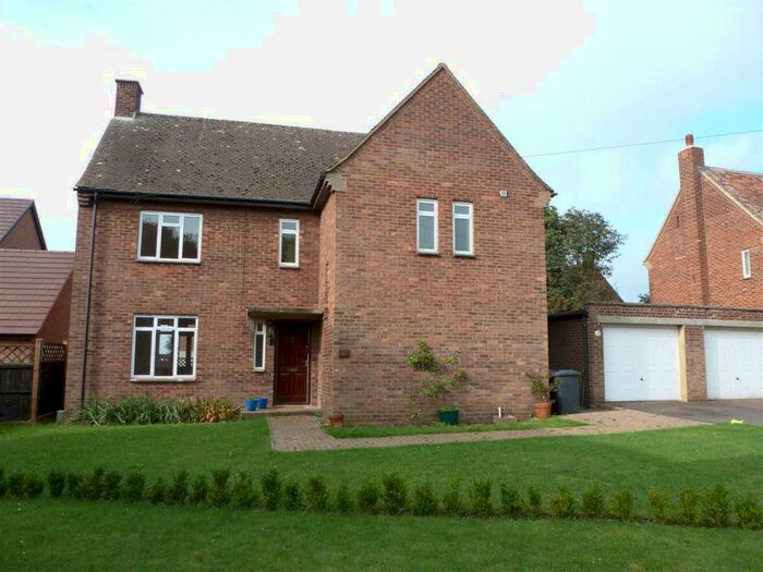 4 Bedroom House To Rent In Valiant Square, Bury, Huntingdon, PE26
