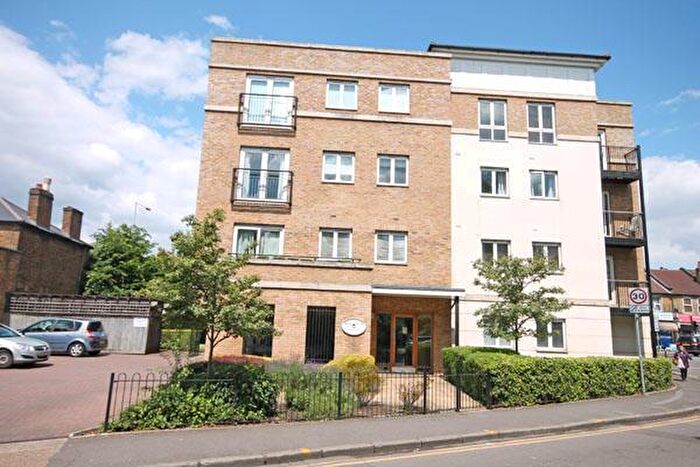 2 Bedroom Apartment To Rent In Kingston, KT1