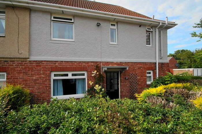 3 Bedroom Semi-Detached House To Rent In Musgrave Gardens, Gilesgate, DH1