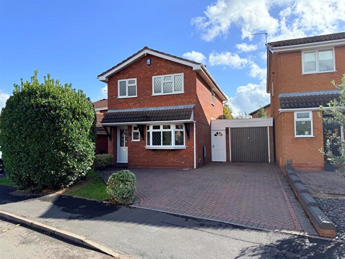 4 Bedroom Detached House For Sale In Bramber Way, Stourbridge, DY8