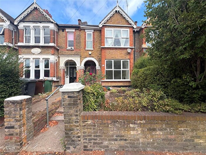 3 Bedroom Flat For Sale In Church Hill, Walthamstow, E17