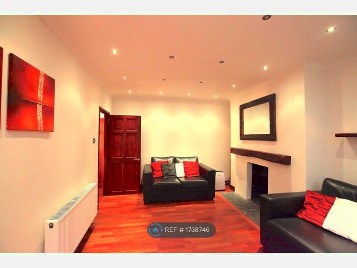 2 Bedroom Flat To Rent In Finsbury Park, London, N4