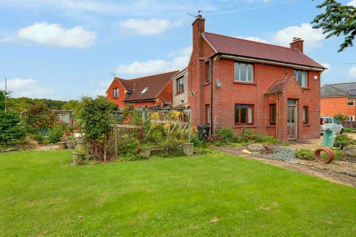 3 Bedroom Detached House For Sale In Wintles Hill, Westbury-on-severn, Gloucestershire., GL14