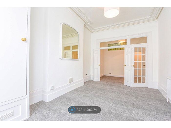 1 Bedroom Flat To Rent In Crystal Palace, London, SE19