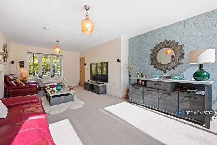 4 Bedroom Detached House To Rent In Olive Grove, Chigwell, IG7