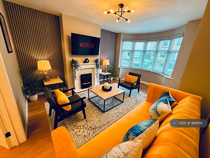 3 Bedroom End Of Terrace House To Rent In Stratford Street, Coventry, CV2