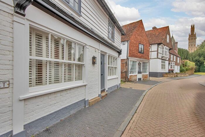 2 Bedroom Detached House For Sale In Church Street, Hadlow, TN11