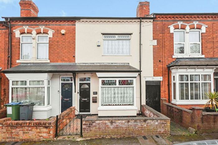 3 Bedroom End Of Terrace House For Sale In Katherine Road, Smethwick, West Midlands, B67