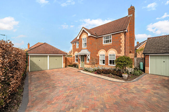 5 Bedroom Detached House For Sale In Boltons Lane, Binfield, Bracknell, Berkshire, RG42