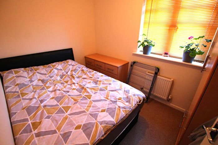 2 Bedroom Flat For Sale In Caroline Court, Burton-on-Trent, DE14