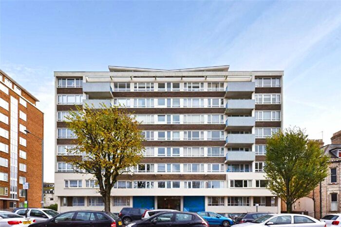 3 Bedroom Apartment To Rent In Bowen Court, The Drive, Hove, East Sussex, BN3