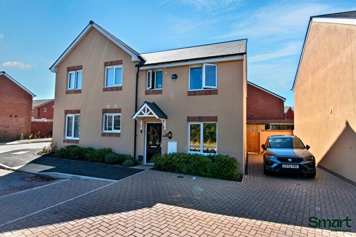 3 Bedroom Semi-detached House For Sale In Horse Field, Cranbrook, Exeter, EX5
