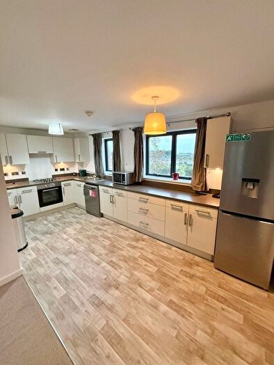 3 Bedroom Town House To Rent In Langdon Road, St. Thomas, Swansea, SA1