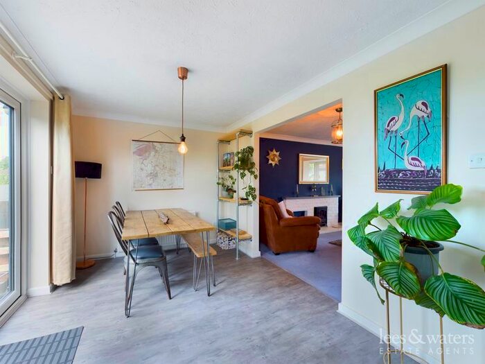 4 Bedroom Detached House For Sale In Elm Lea Close, Puriton, Bridgwater