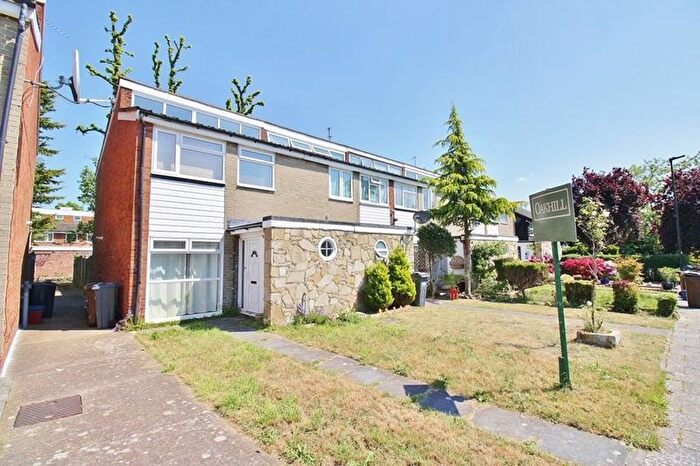 3 Bedroom End Of Terrace House To Rent In Moreton Avenue, Isleworth, TW7
