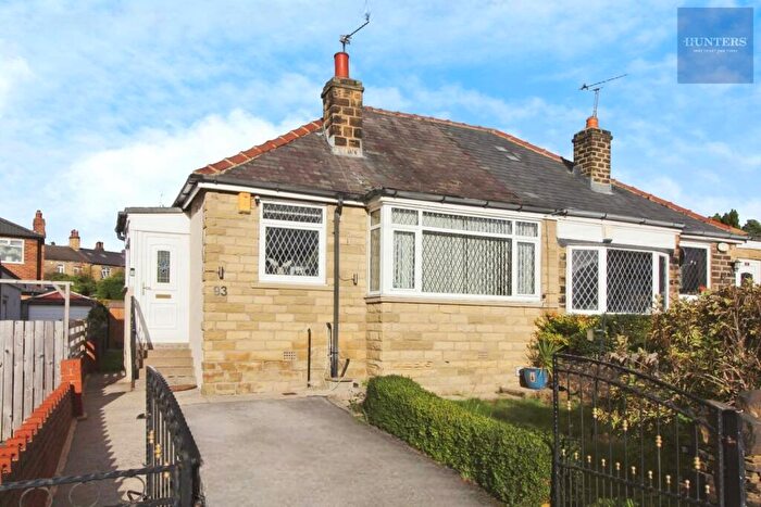2 Bedroom Semi-Detached Bungalow For Sale In Smalewell Road, Pudsey, LS28