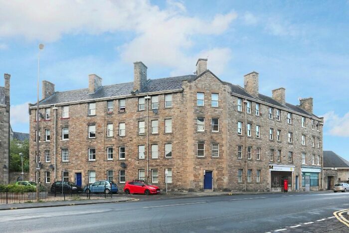 4 Bedroom Flat To Rent In Pleasance, Edinburgh, EH8