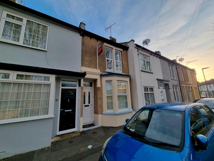 2 Bedroom Property To Rent In St. Anns Crescent, Gosport PO12