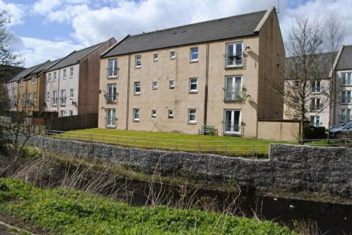 2 Bedroom Flat To Rent In Bridgend, Stewarton, East Ayrshire, KA3