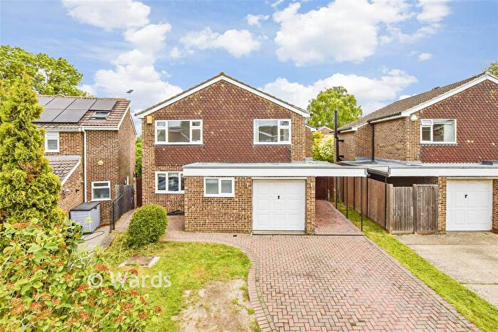 4 Bedroom Detached House For Sale In Sevington Park, Maidstone, Kent, ME15