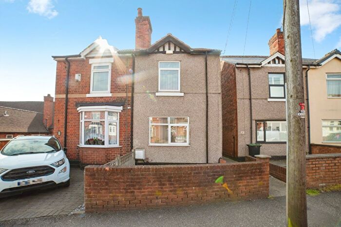 3 Bedroom Semi Detached House For Sale In Carter Lane, Mansfield, Nottinghamshire, NG18