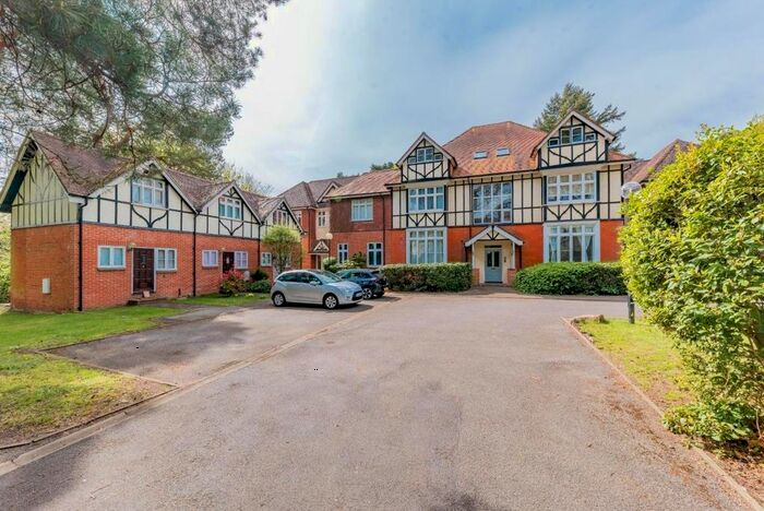 1 Bedroom Flat To Rent In Deepcut Bridge Road, Camberley, GU16