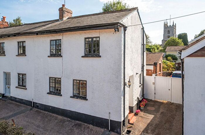2 Bedroom Property For Sale In Newcourt Road, Silverton, Exeter, EX5