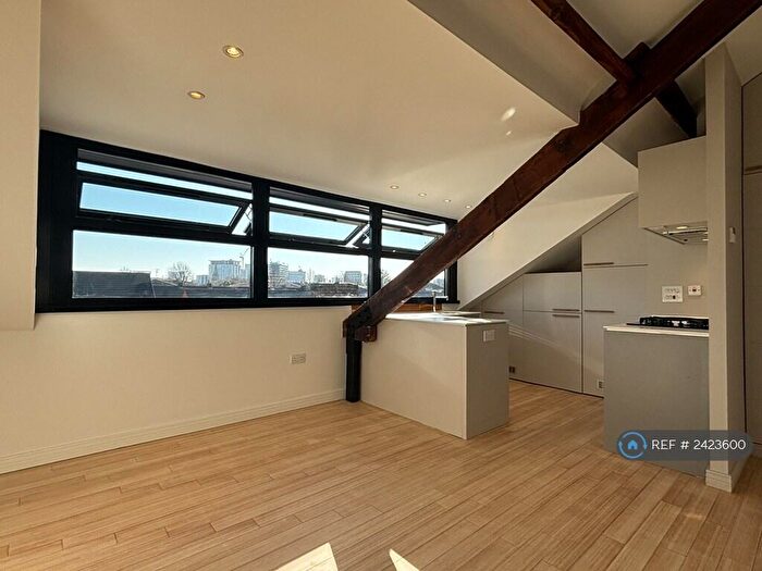 1 Bedroom Flat To Rent In Partridge Road, Cardiff, CF24