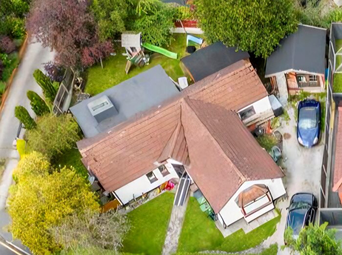 3 Bedroom Detached Bungalow For Sale In Willow Hey, Maghull, L31