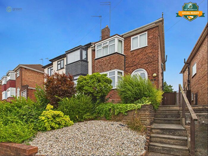 3 Bedroom Semi Detached House For Sale In Howard Road, Great Barr, Birmingham, B43