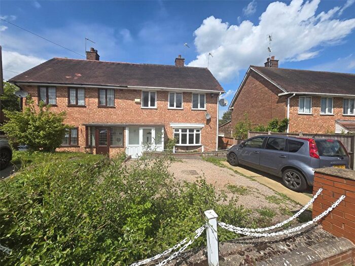 3 Bedroom Semi Detached House For Sale In Wedgewood Road, Quinton, Birmingham, West Midlands, B32