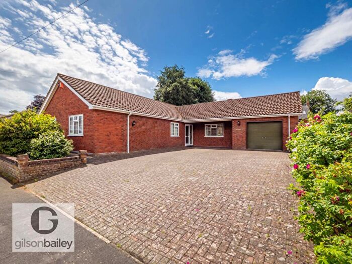 4 Bedroom Detached Bungalow For Sale In Brandon Court, Brundall, NR13