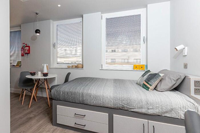 Studio To Rent In College Street, Nottingham, Nottinghamshire, NG1