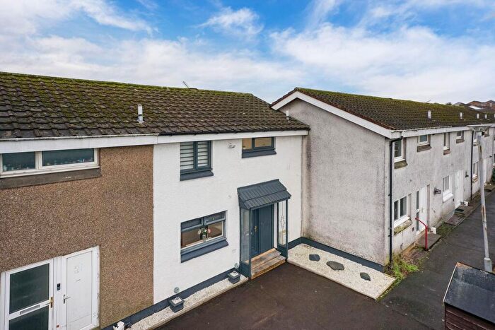 3 Bedroom End Of Terrace House For Sale In Blades Court, Gartcosh, G69