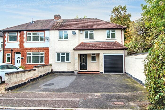 4 Bedroom Semi-detached House For Sale In New Bridge Road, Glen Parva, Leicester, LE2