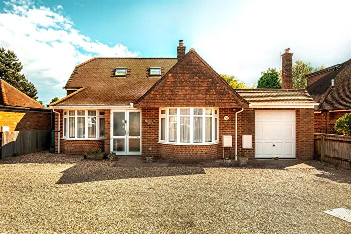 3 Bedroom Detached House For Sale In Ferniefields, High Wycombe, HP12