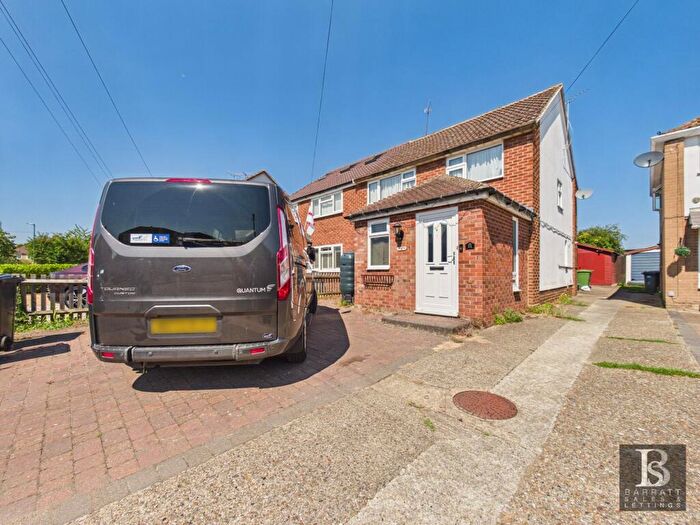3 Bedroom Semi-Detached House For Sale In Meadow Way, Old Windsor, Windsor, SL4