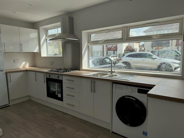 Maisonette To Rent In Dartford, DA1