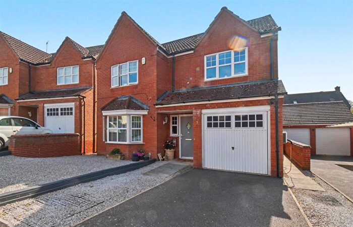 4 Bedroom Detached House For Sale In , Hidcote Close, Corby, NN18