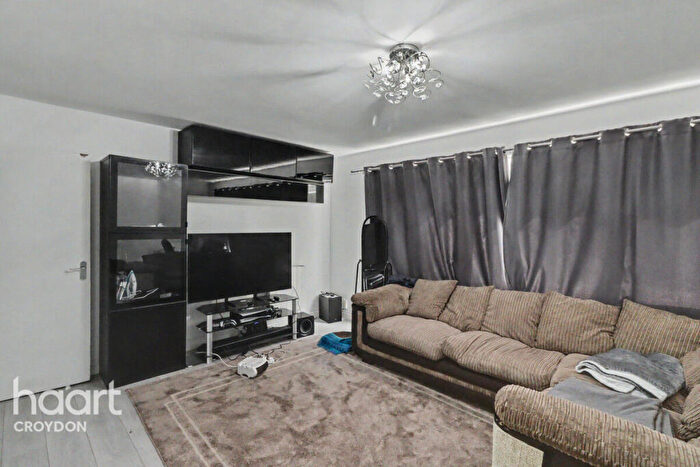 1 Bedroom Block Of Apartments For Sale In Addiscombe Road, Croydon, CR0
